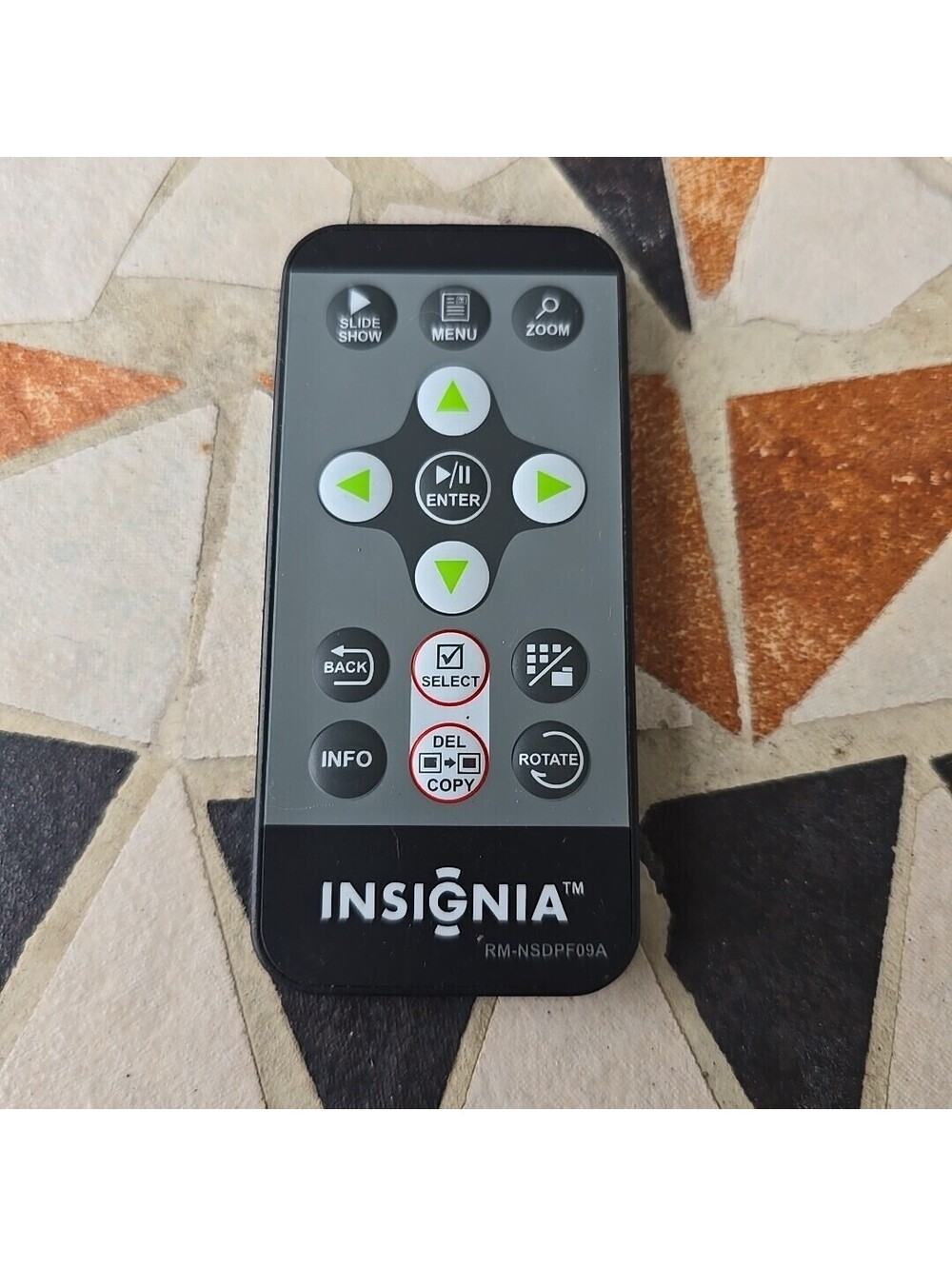 Insignia RM-NSDPF09A Remote Control